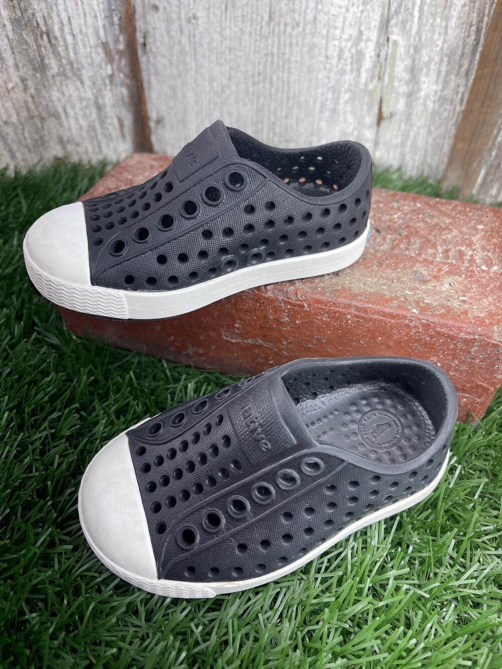 Native Jefferson Black White Toddler Slip On Shoes C4